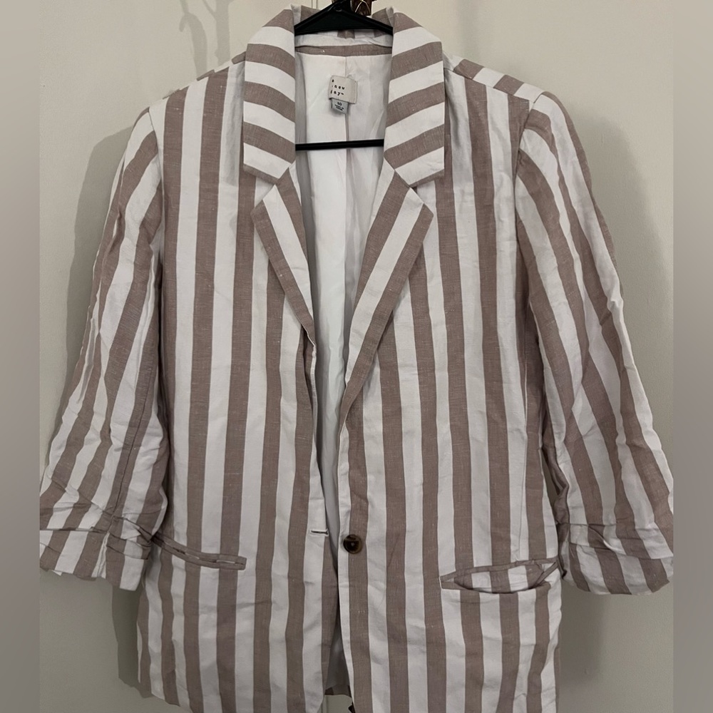 Linen Blend Blazer *NEW w/o Tag